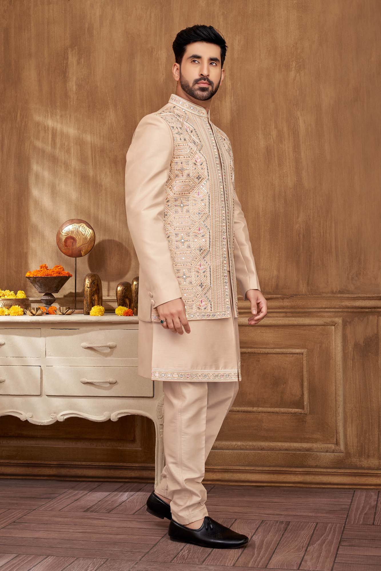 Men'S Embriodered Jackt And Indo Western Set