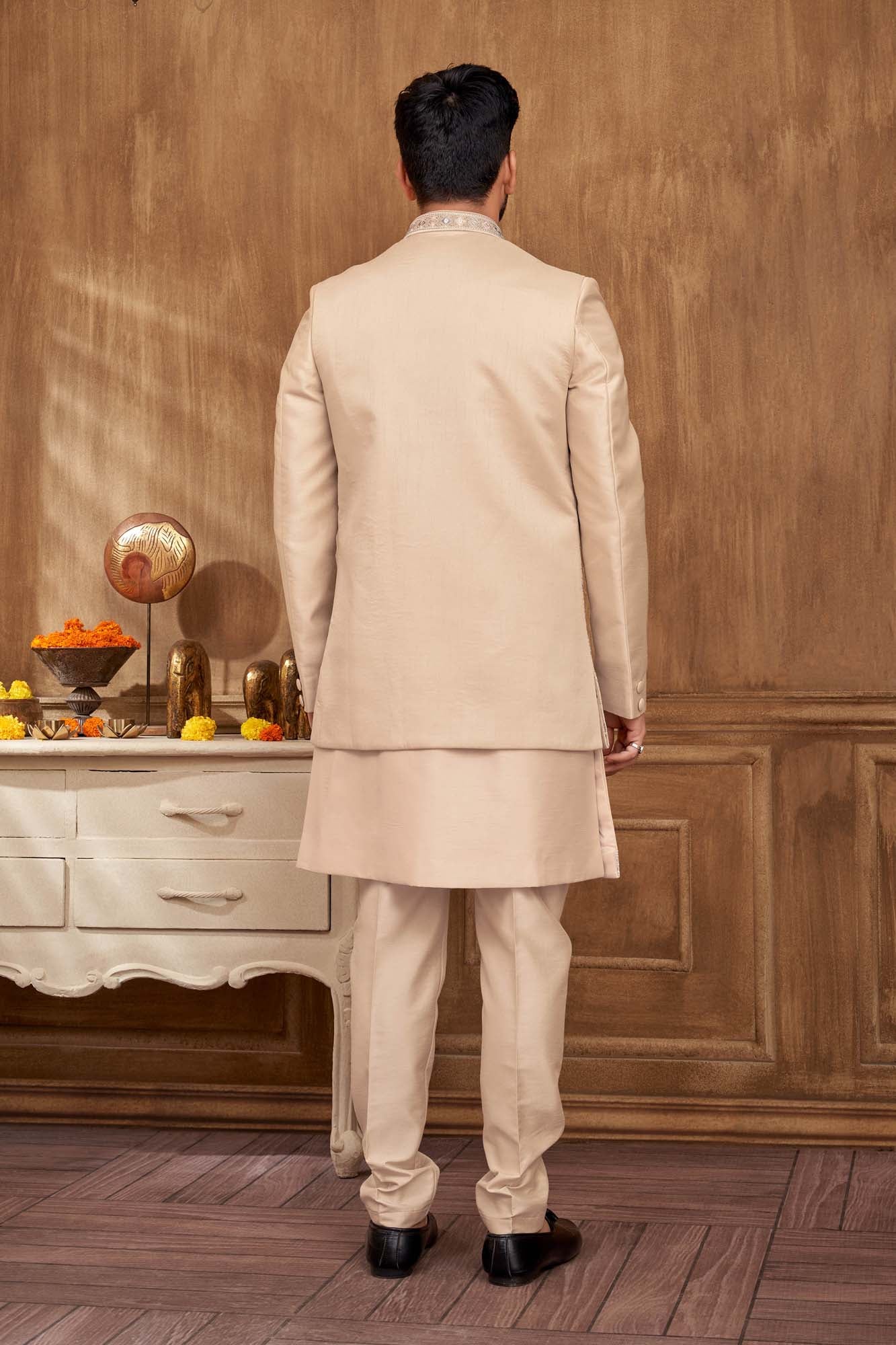 Men'S Embriodered Jackt And Indo Western Set